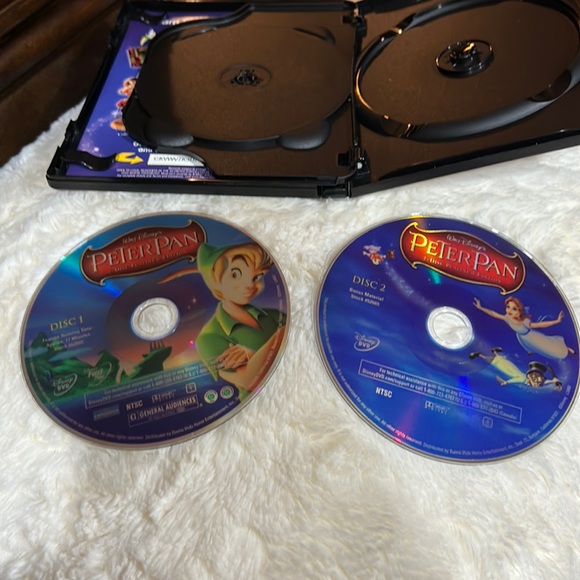 Walt Disney’s Peter Pan 2-disc platinum edition DVD - Picture 3 of 10